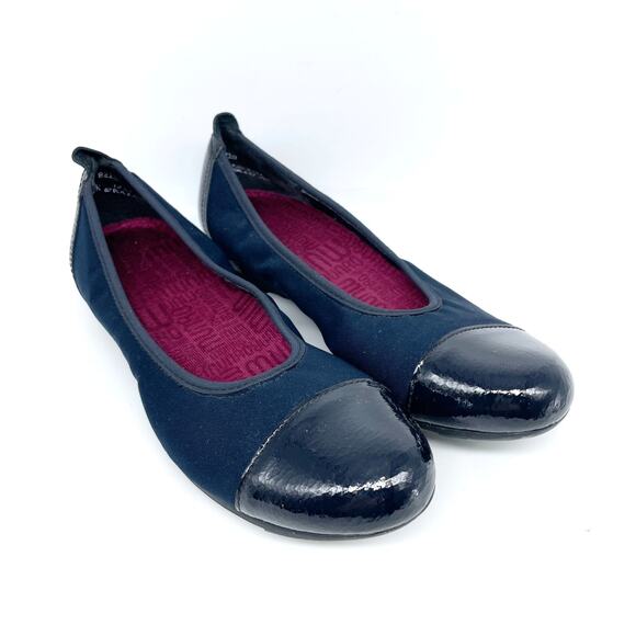 Munro Women's Henlee Cap Toe Flat Navy Ballet Flats Size 7M - Picture 1 of 11